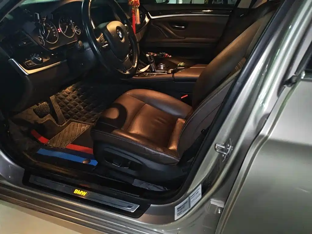BMW 5 Series 2014 525Li Luxury Design Package фото 8