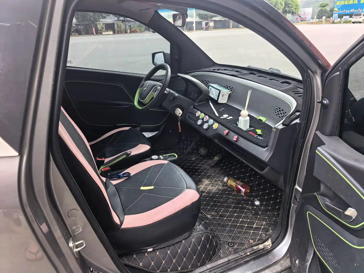 Baojun E100 2018 2017 Smart Edition