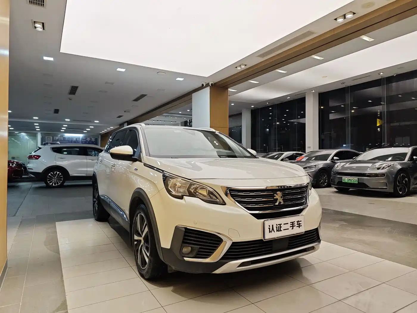 Peugeot 5008 2017 380THP 7-seat Elite Edition фото 5