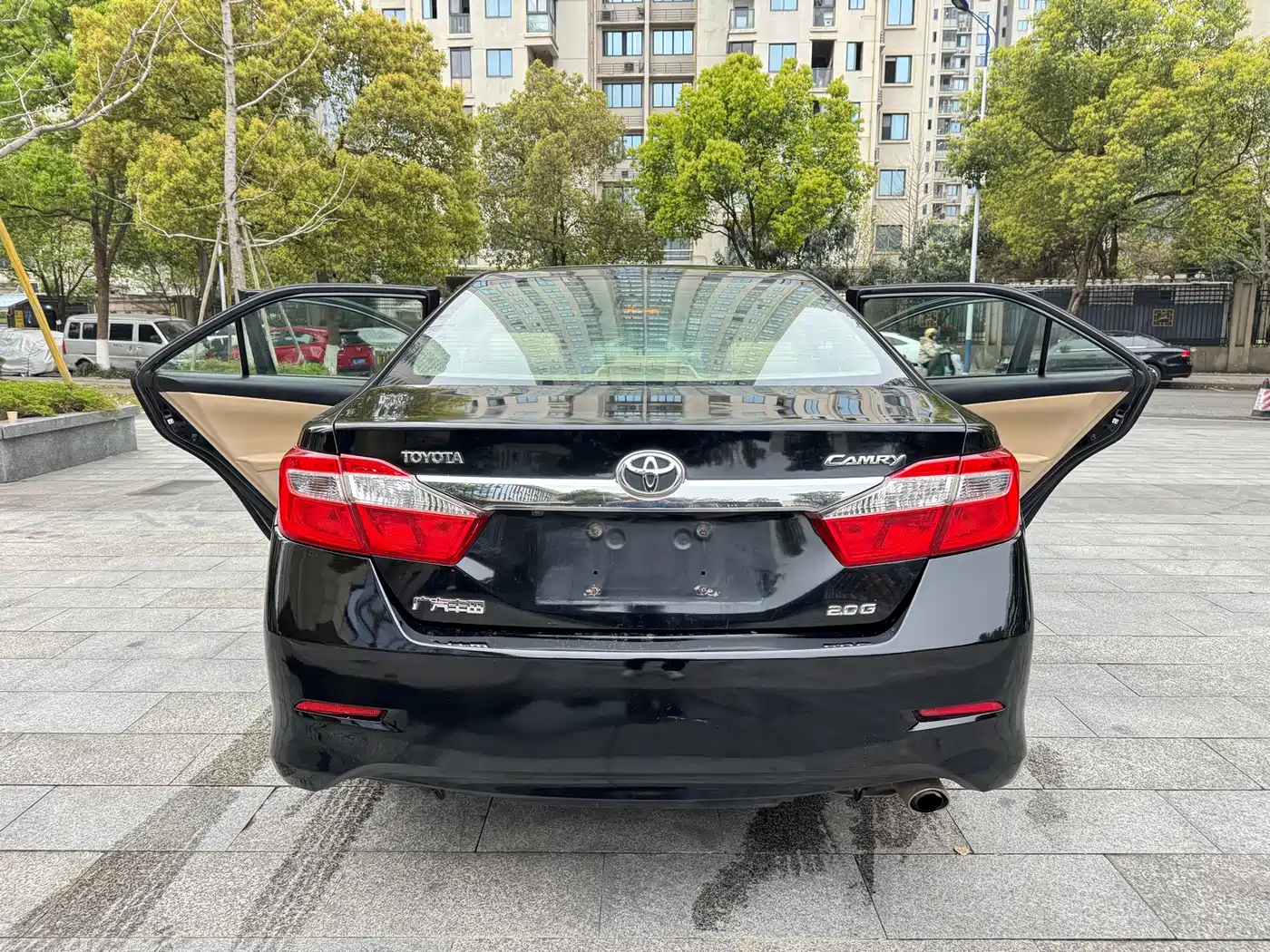 Toyota Camry 2012 2.0G Luxury Edition фото 14