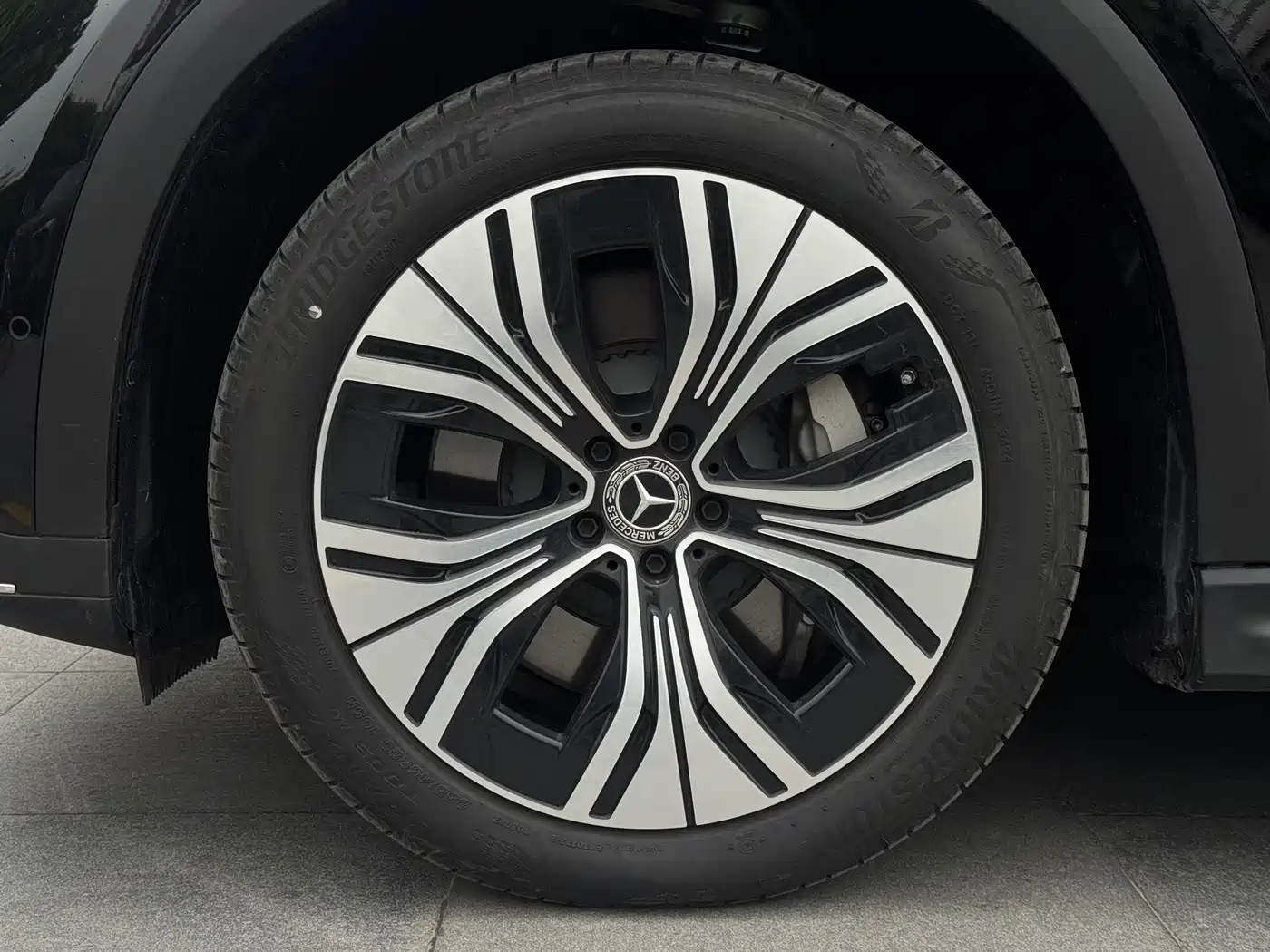 MERCEDES-BENZ EQE SUV