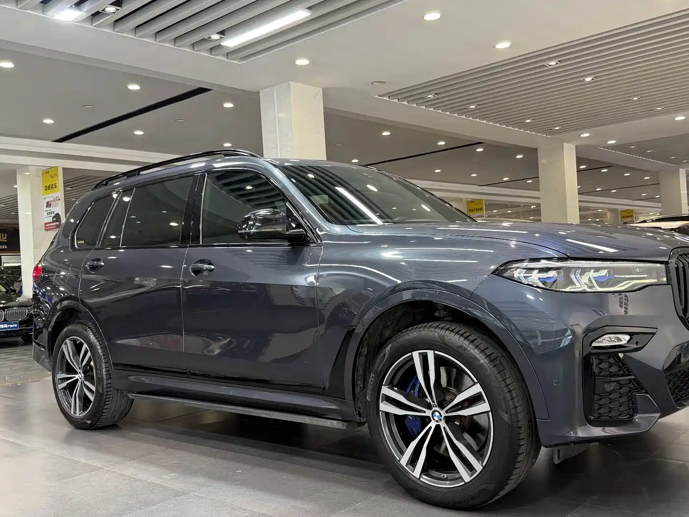 BMW X7 2020 xDrive40i Premium M Sport Package фото 43