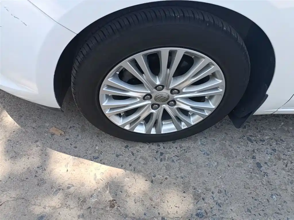 Buick Excelle 2015 15N Automatic Elite фото 23