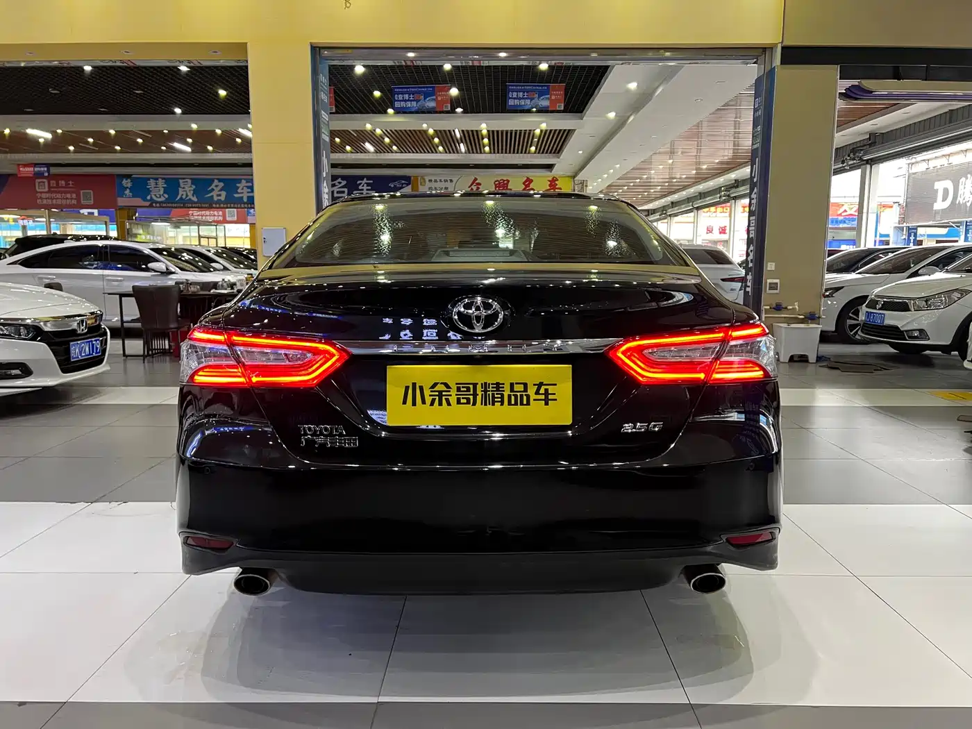 Toyota Camry 2018 2.5G Luxury Edition фото 4