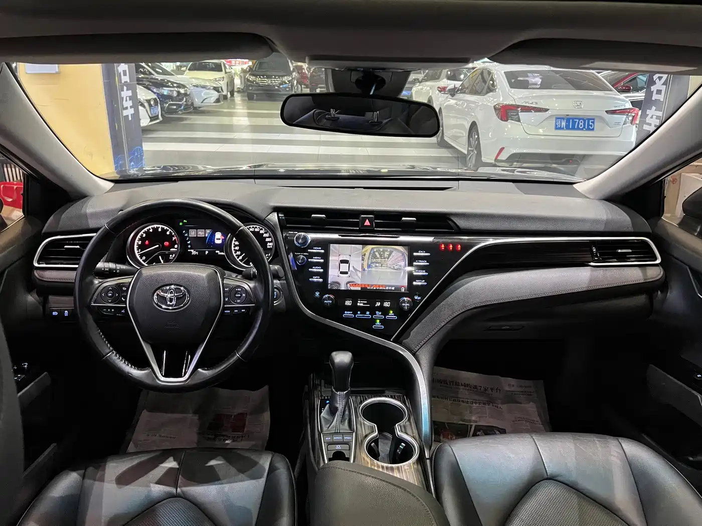 Toyota Camry 2018 2.5G Luxury Edition фото 11