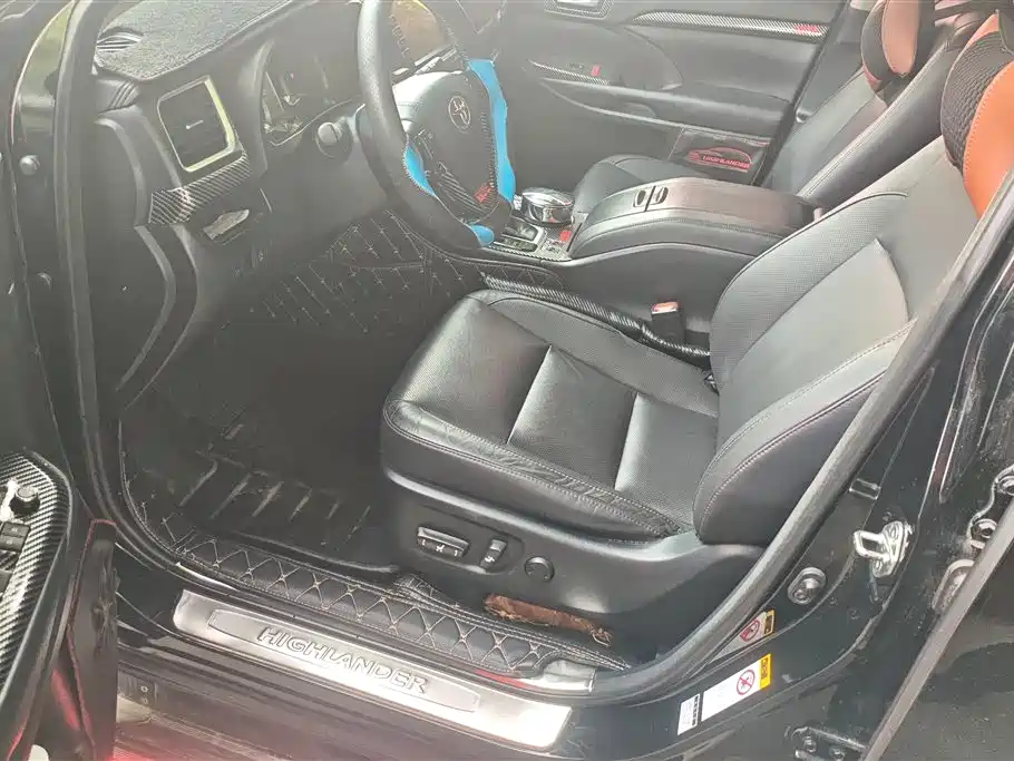 Toyota Highlander 2017 2.0T 4WD Premium 7-Seater фото 9