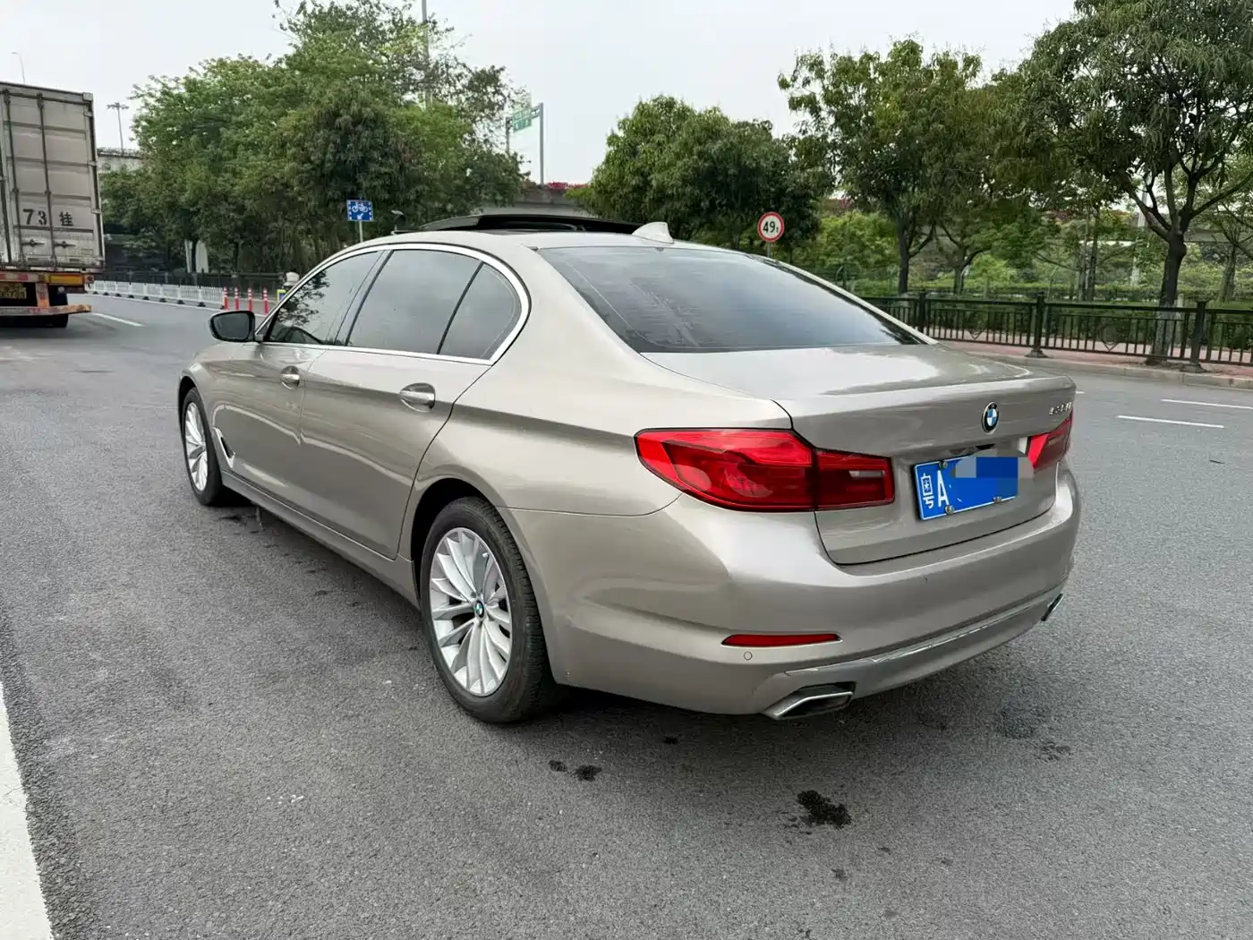 BMW 5 Series 2019 530Li Leading Luxury Package фото 5