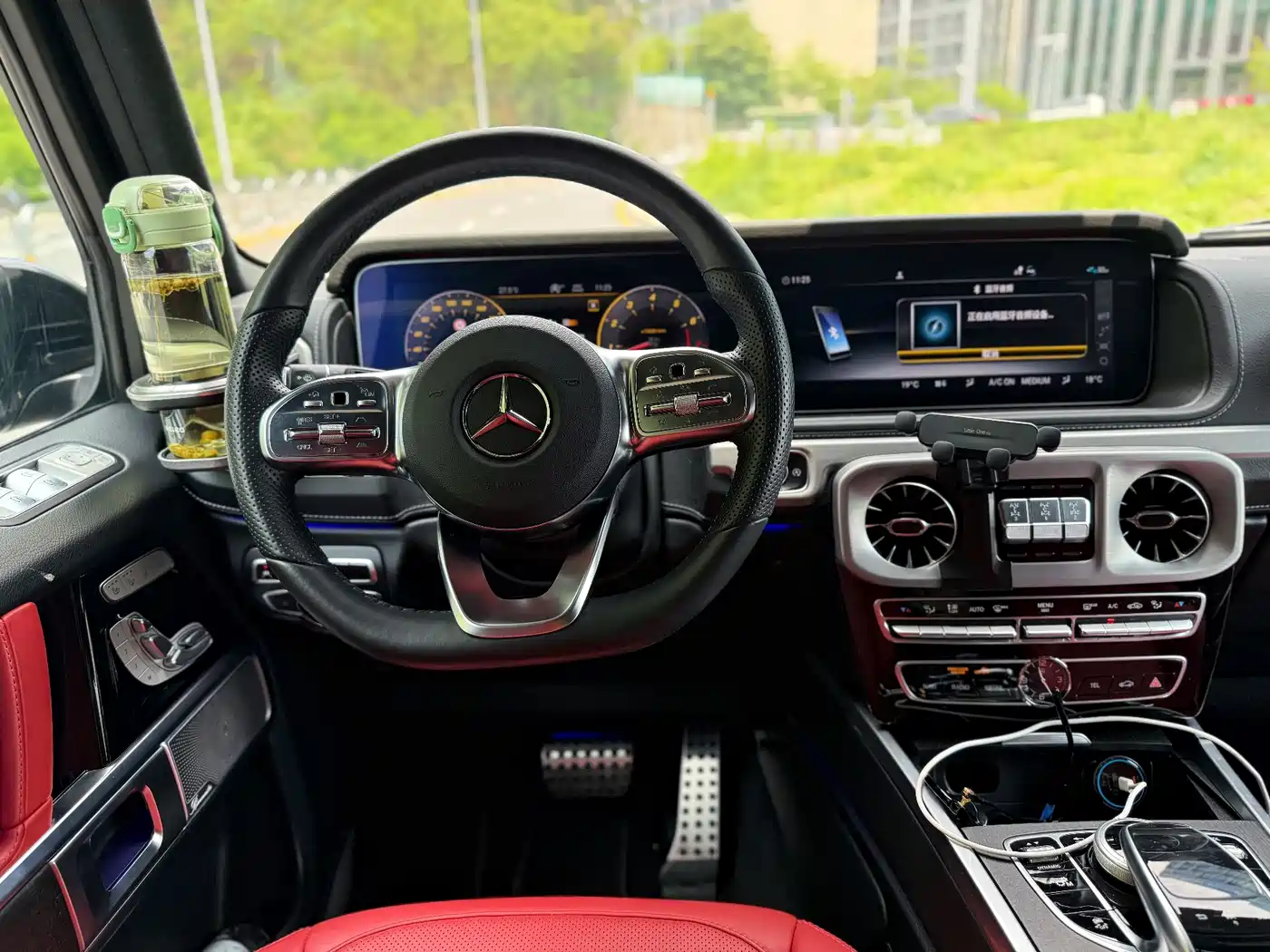 Mercedes-Benz G-Class 2024 G 500 фото 14