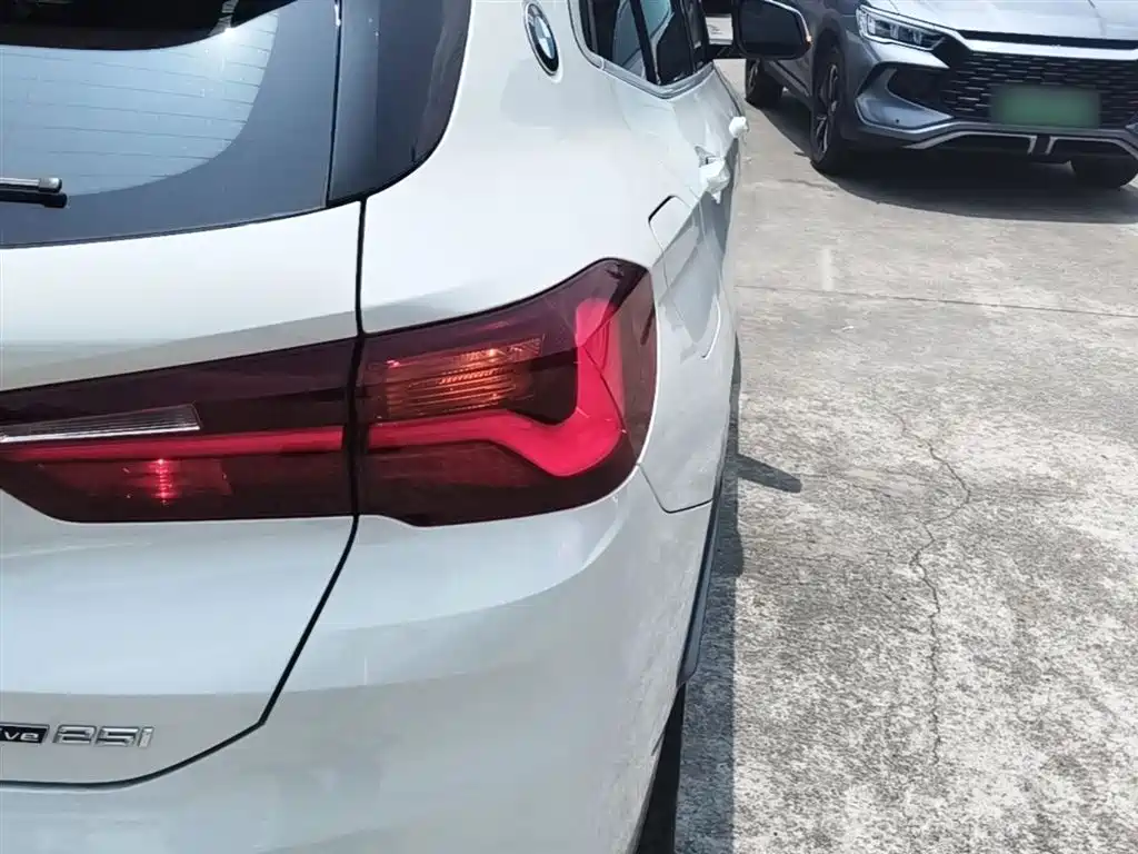 BMW X2 2021 sDrive25i Leading M Off-Road Package фото 8