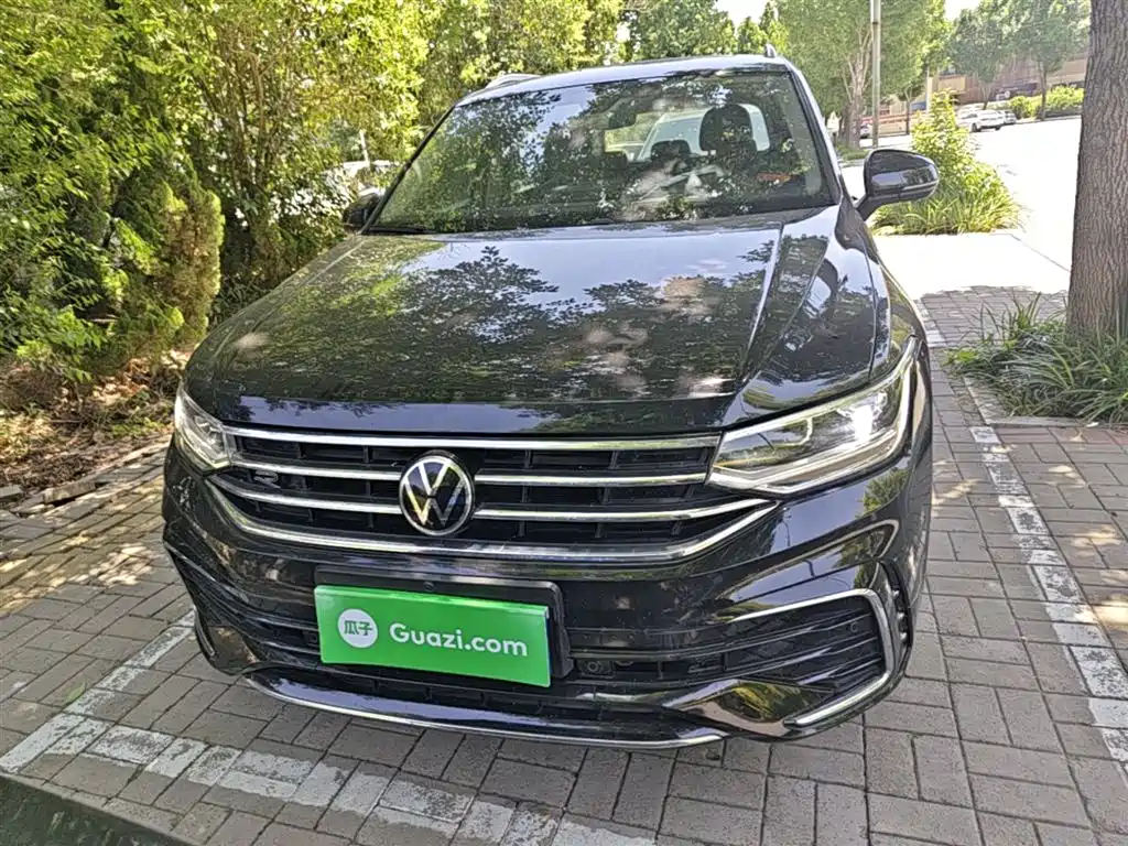Volkswagen Tiguan L 2023 330TSI Auto 2WD R-Line Premium Edition фото 3