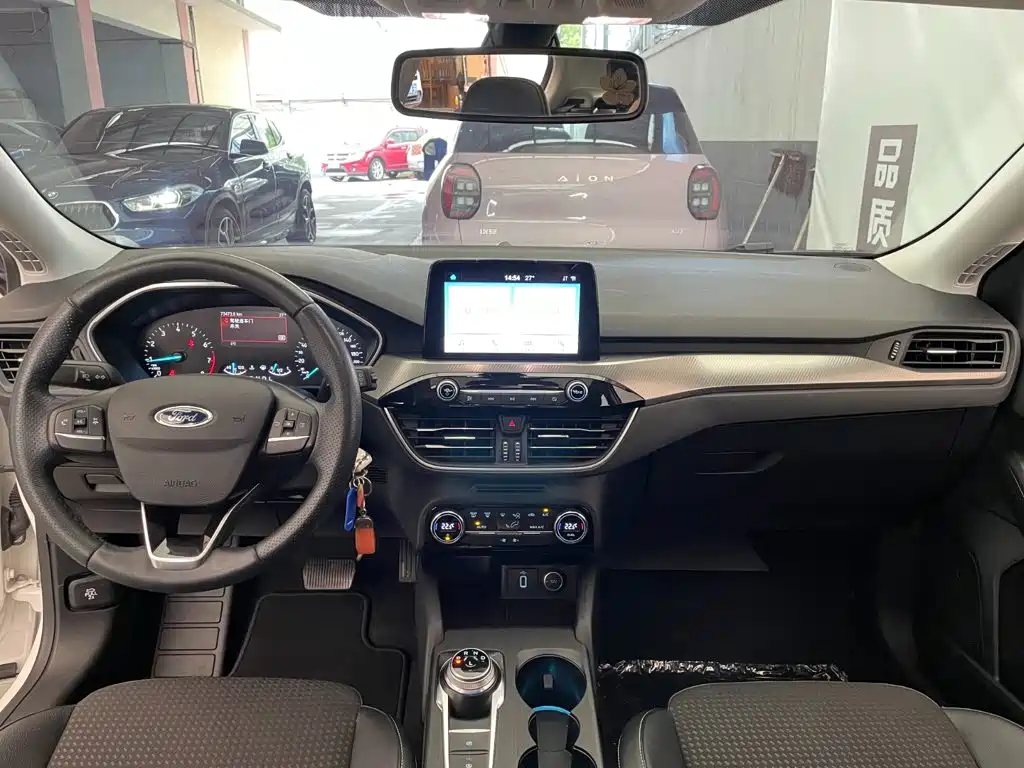 Фото 8 - Ford Focus