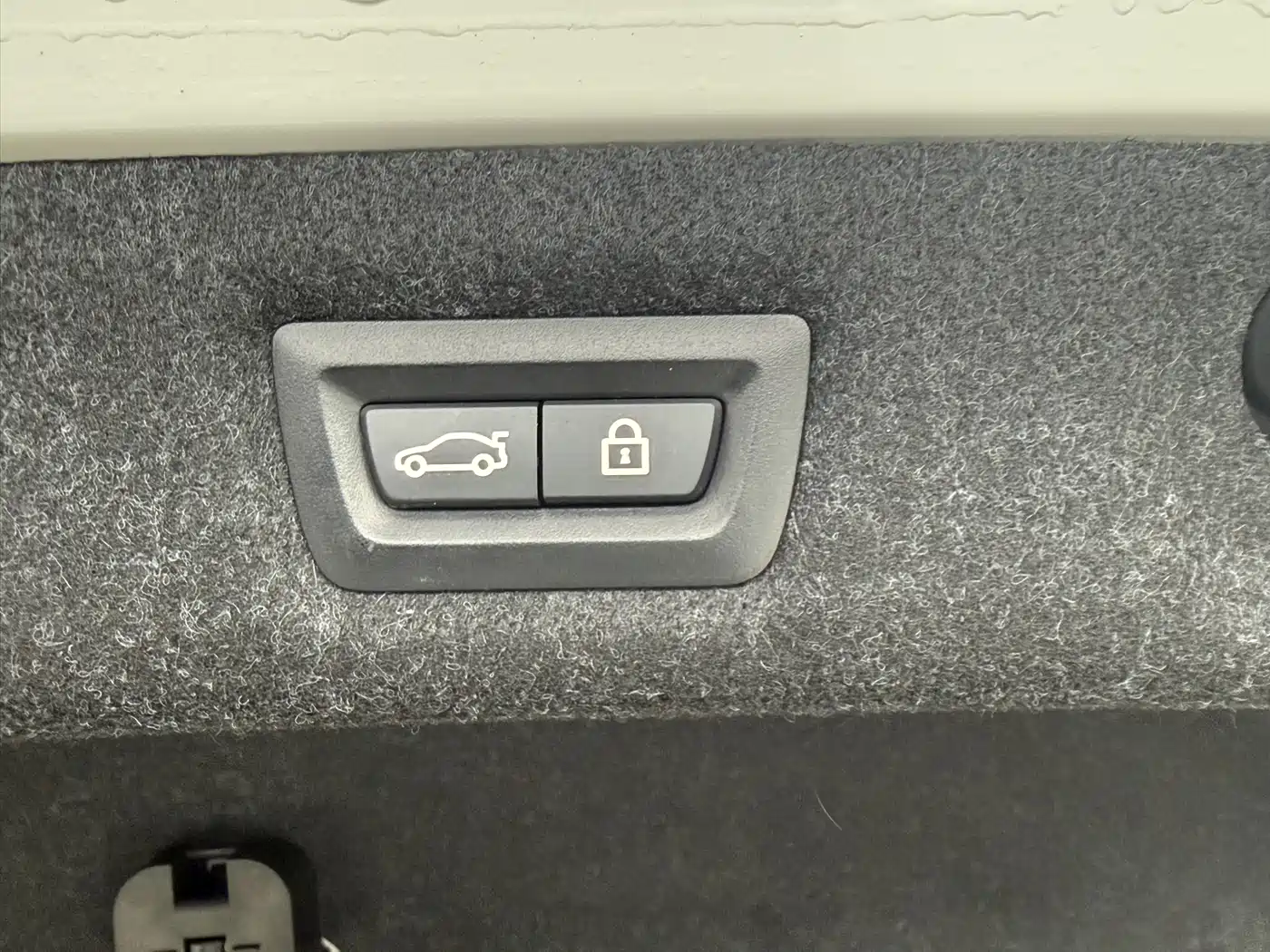 BMW 5 Series New Energy 2022 535Le M Sport Package фото 14