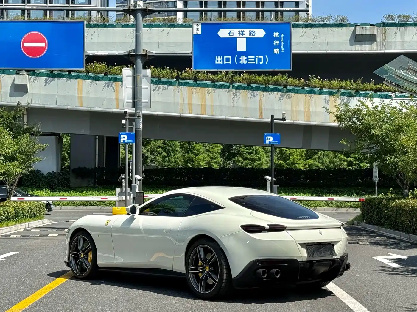 Ferrari Roma 2024 2020 3.9T V8