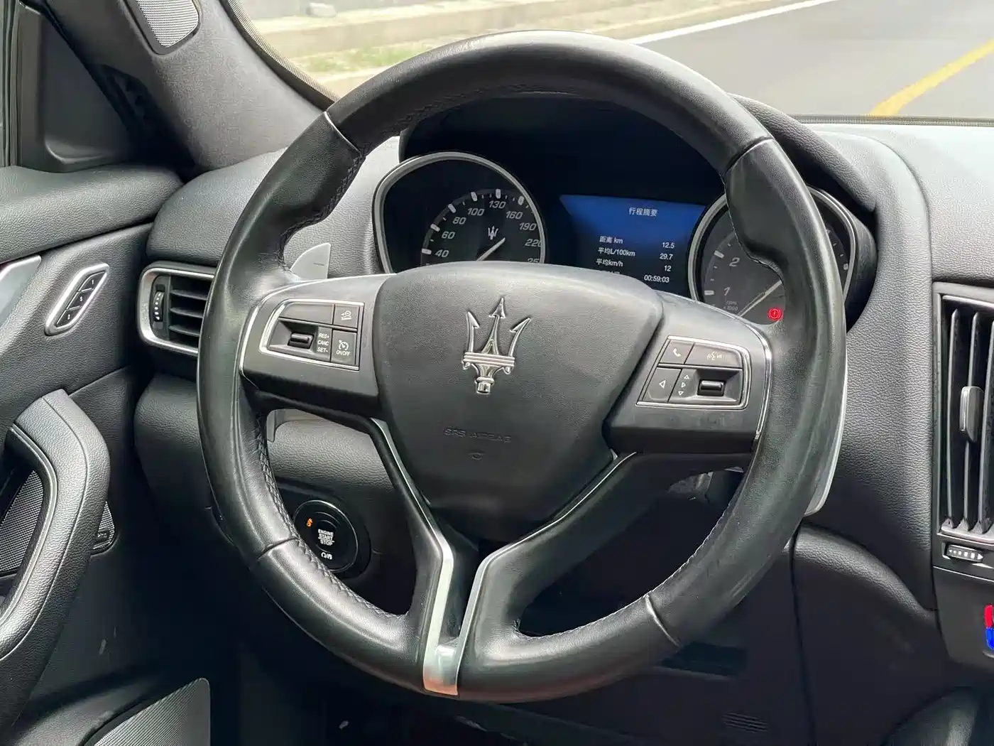 Maserati Levante 2019 3.0T Standard Edition China V фото 8