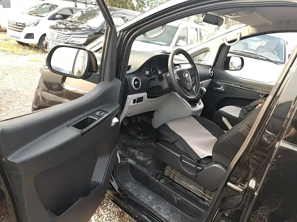 JAC Refine M3 2023 2022 PLUS IKEA Edition 1.8L Comfort Model