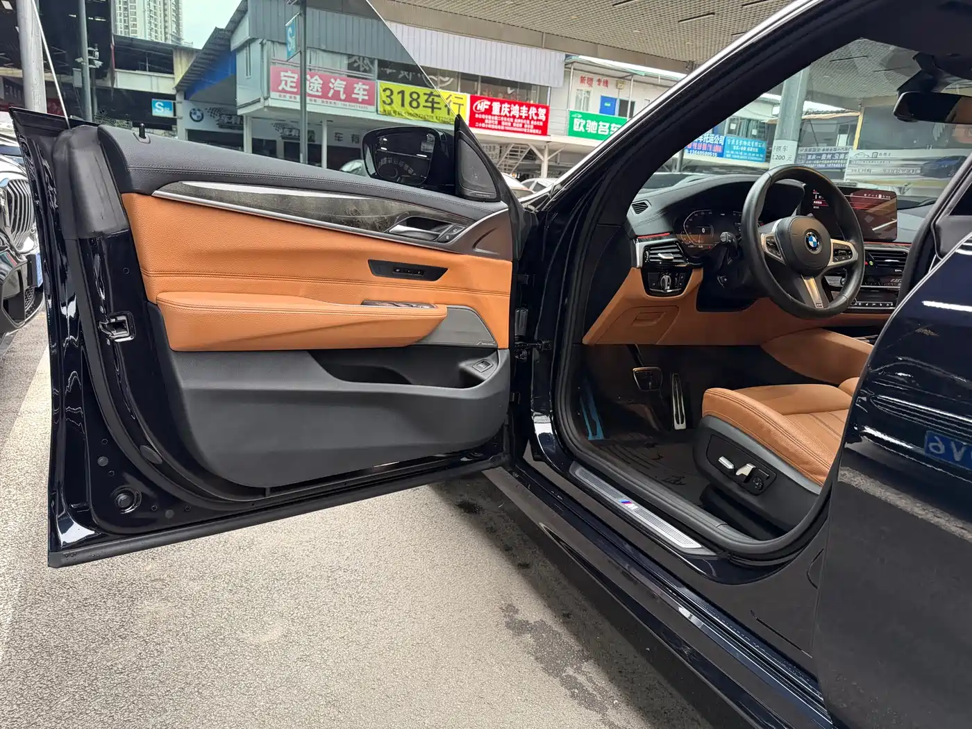 BMW 6 Series GT 2022 Model 630i M Sport Package фото 12