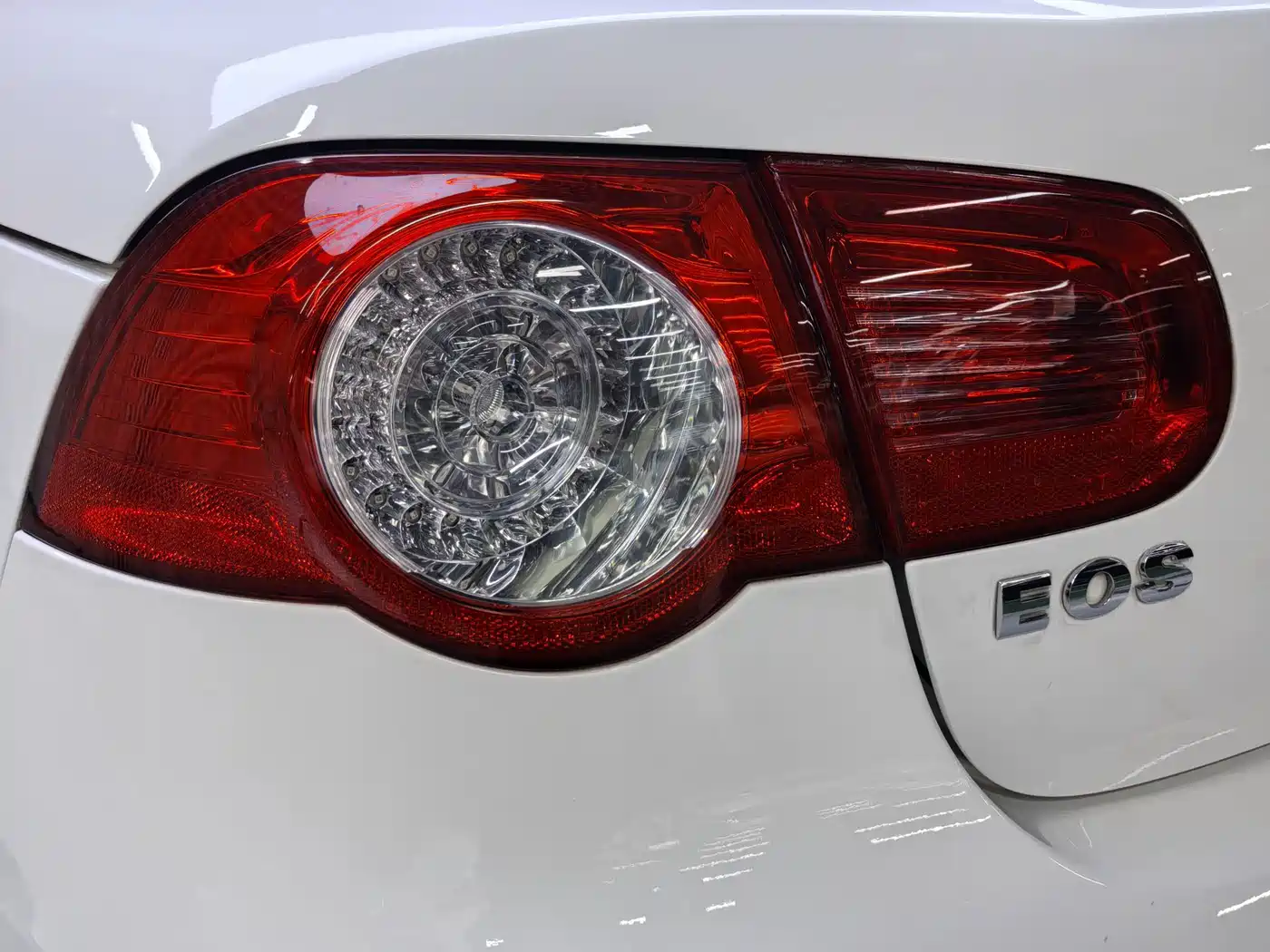 Volkswagen Eos 2010 2010 2.0TSI DSG Luxury