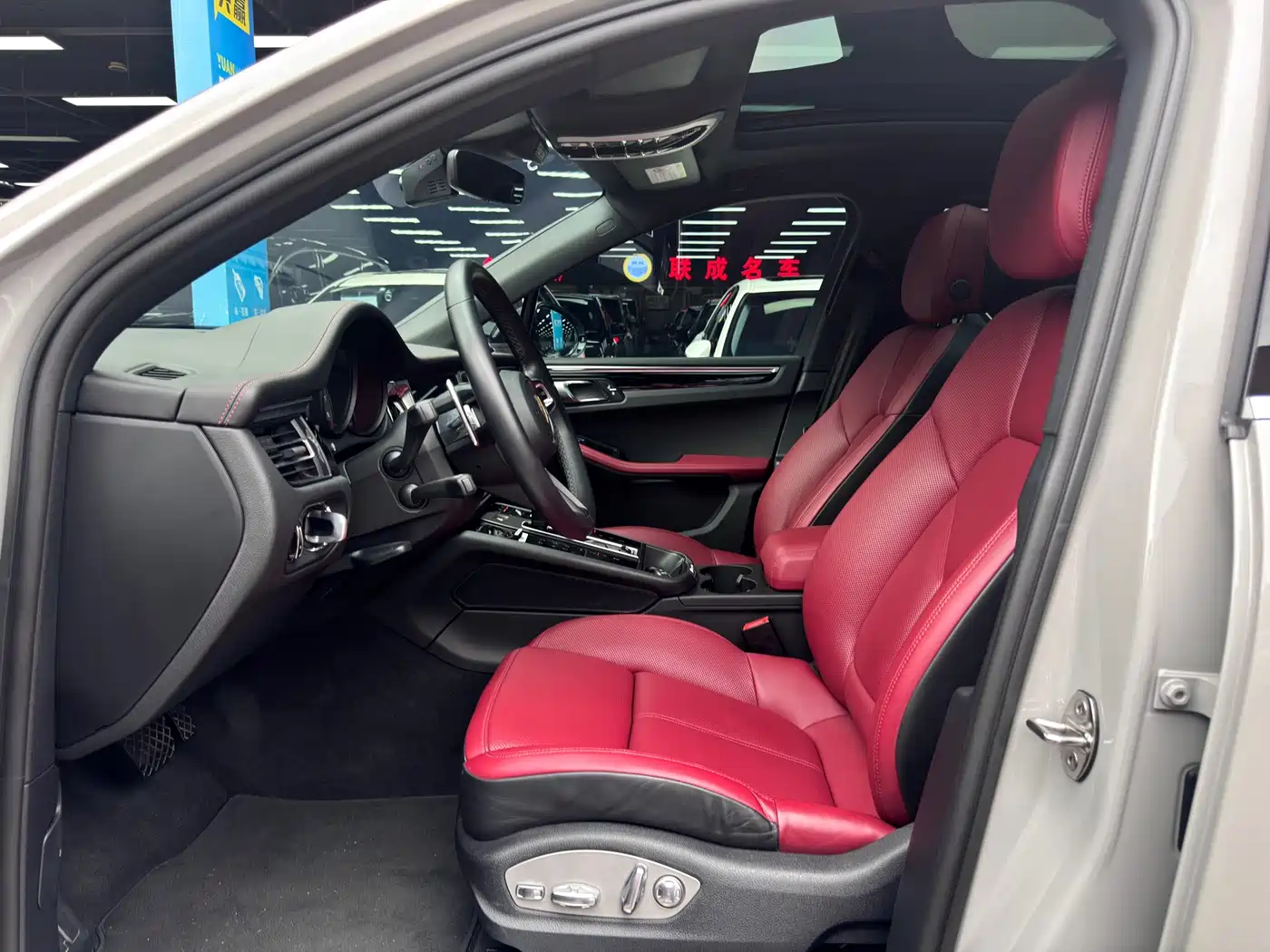 Porsche Macan 2023 Macan S 2.9T фото 9