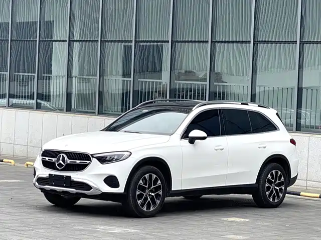 Mercedes-Benz GLC 2023