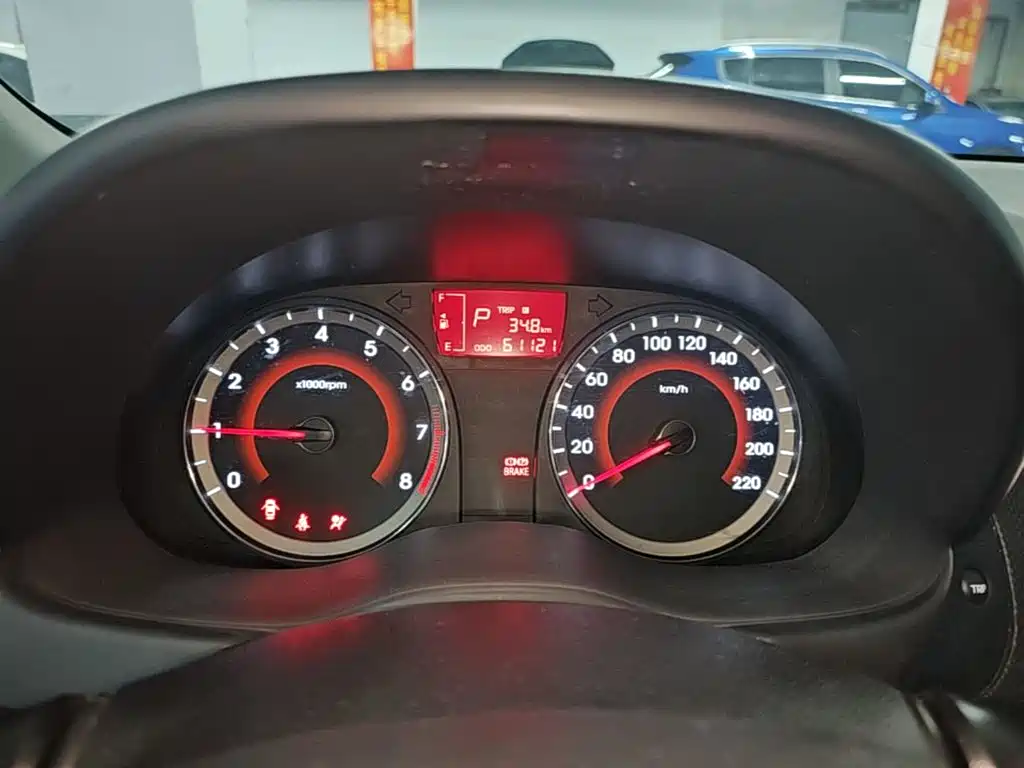 Hyundai Reina 2014 2014 Model 1.6L Automatic TOP