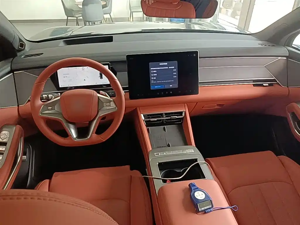 BYD Tang L 2025 DM 175KM Drone Player Edition фото 10