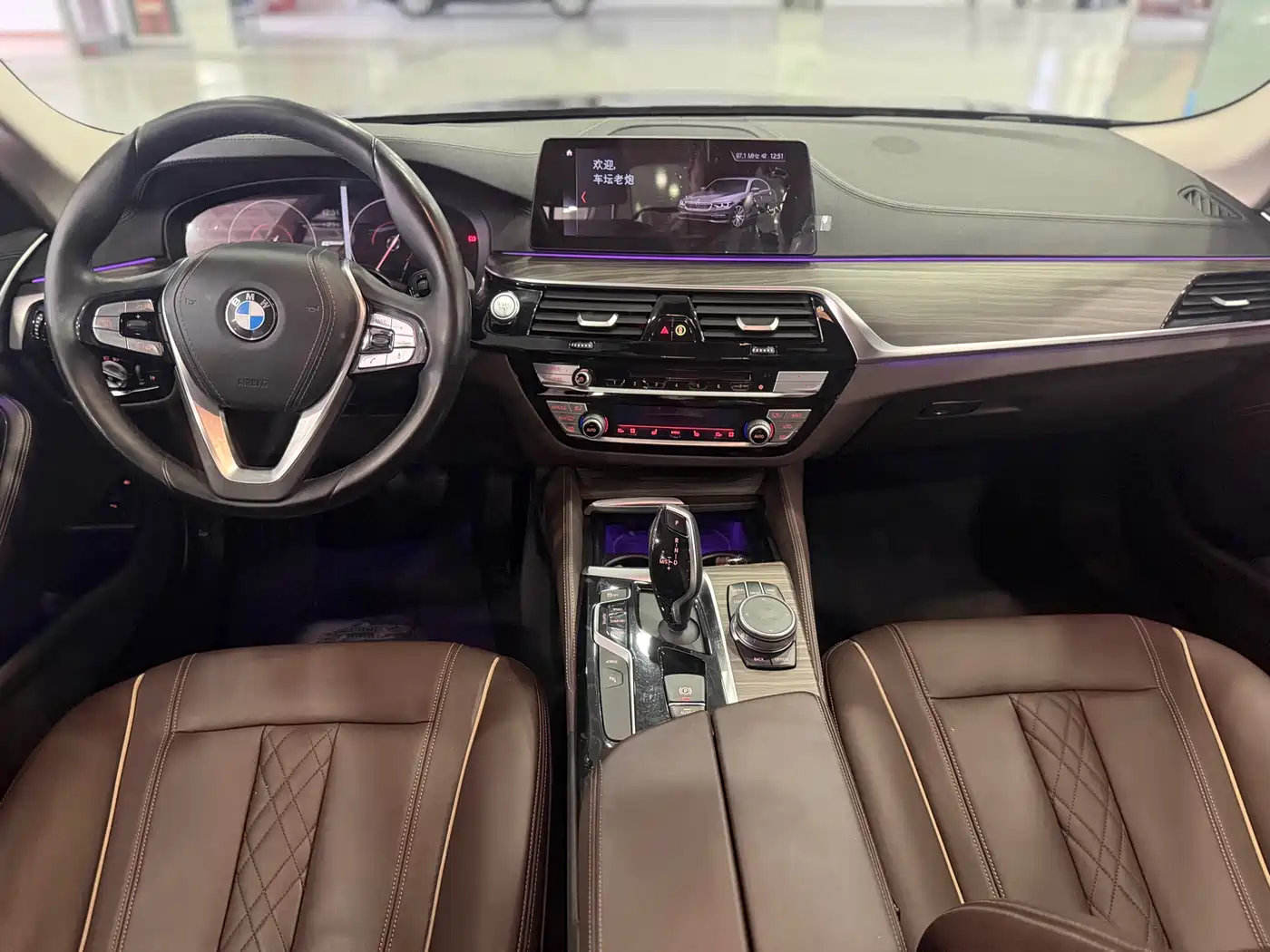 BMW 5 Series New Energy 2019 530Le Luxury Package фото 5