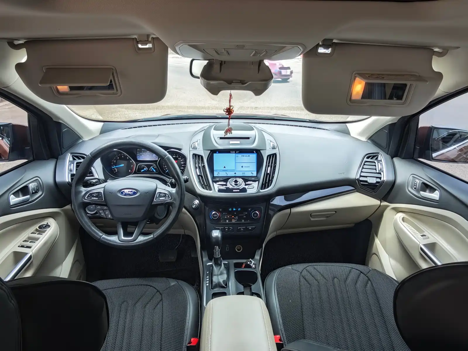 Photo 10 - Ford Kuga