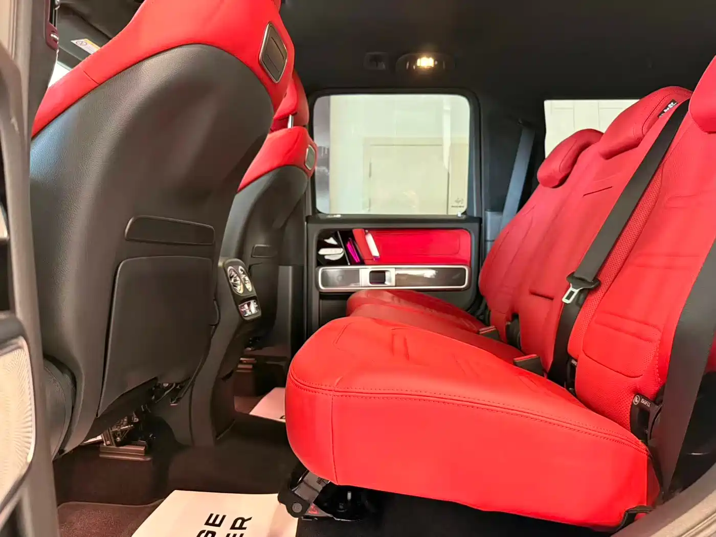 Mercedes-Benz G-Class 2024 G 500 фото 13