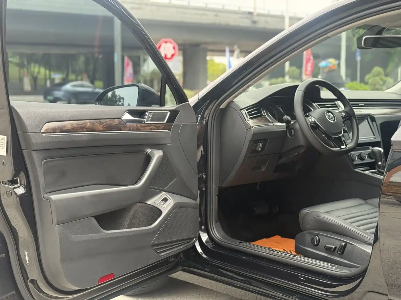 Volkswagen Magotan 2019 330TSI DSG Luxury Class China VI фото 26