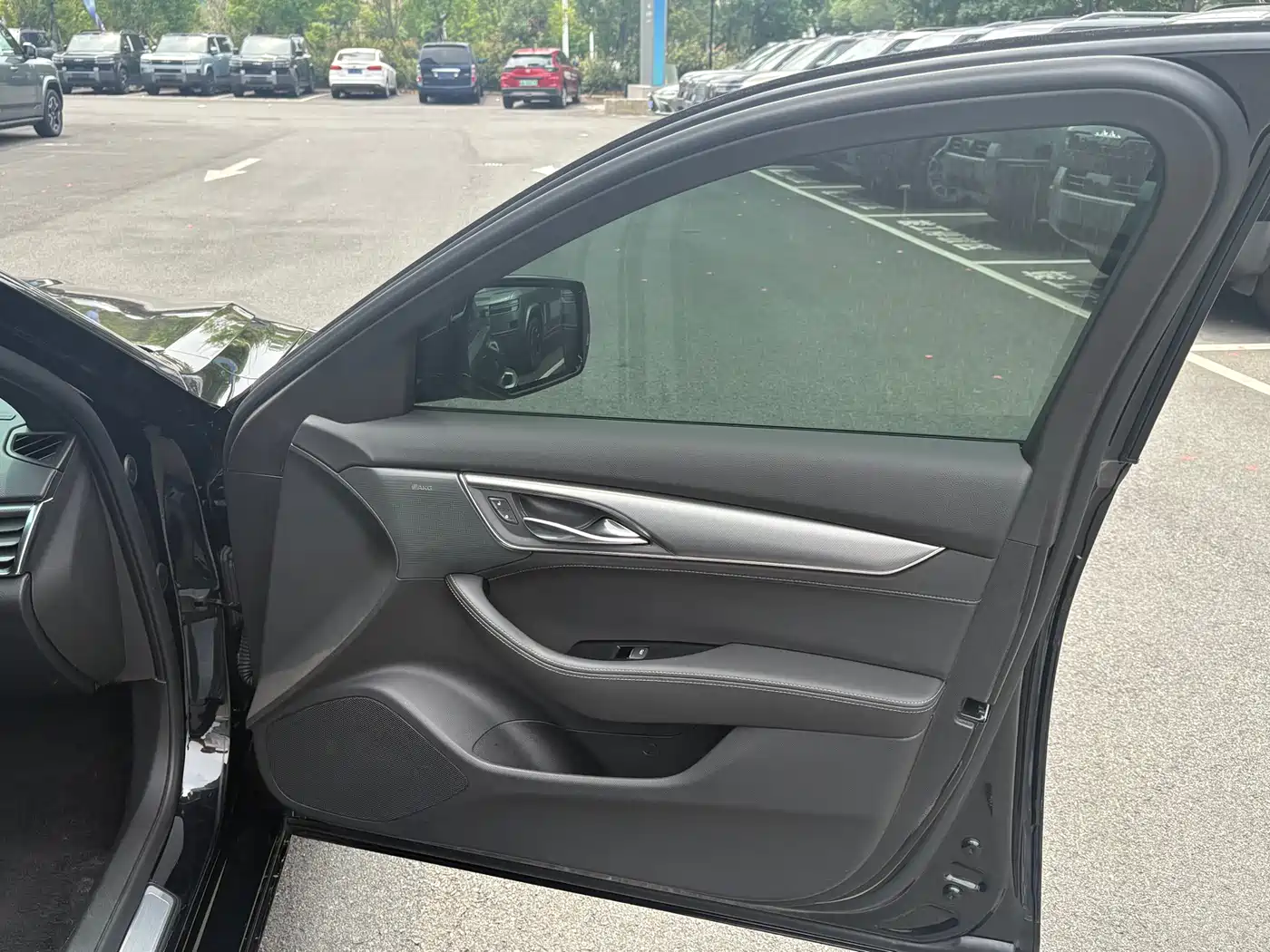 Cadillac CT5 2025 Model 28T Urban Style фото 9