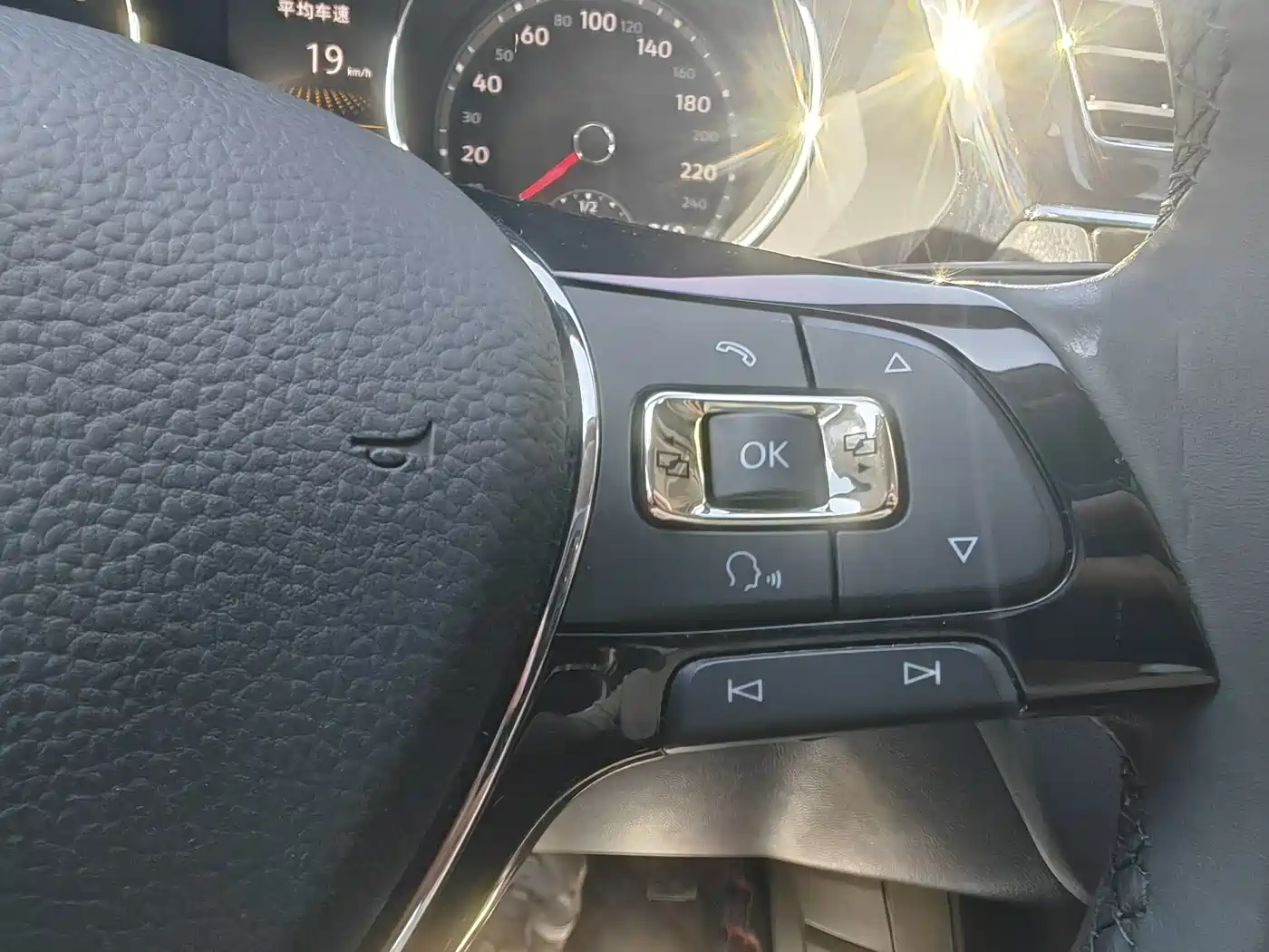 Volkswagen Tiguan L 2017 330TSI Automatic 2WD Flagship Edition фото 18