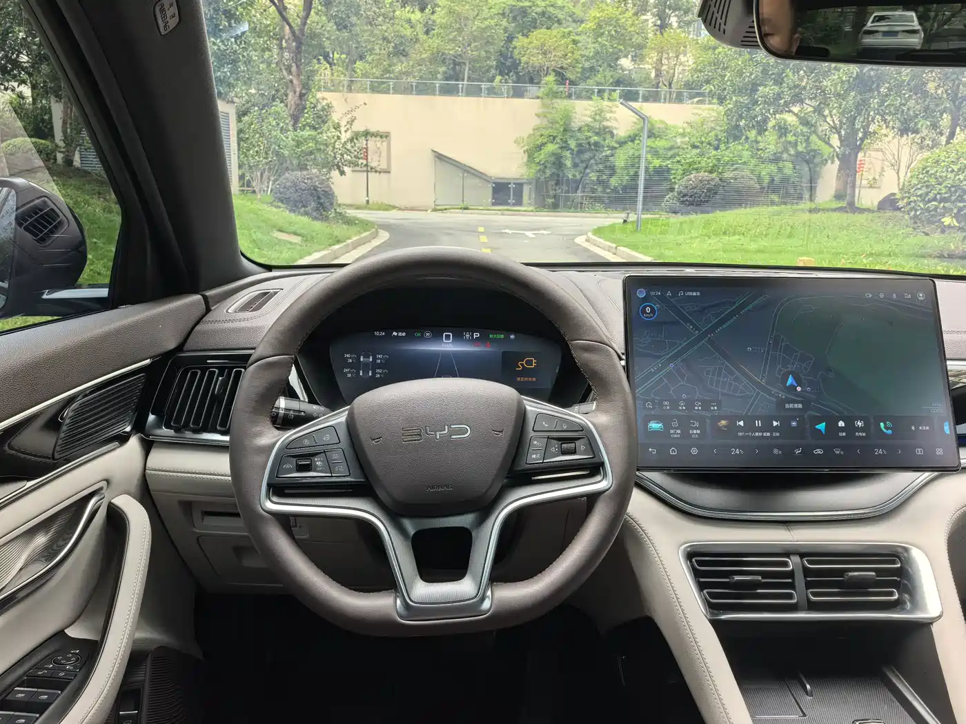 Photo 6 - BYD Song PLUS PHEV