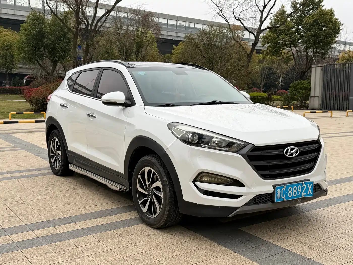 HYUNDAI TUCSON