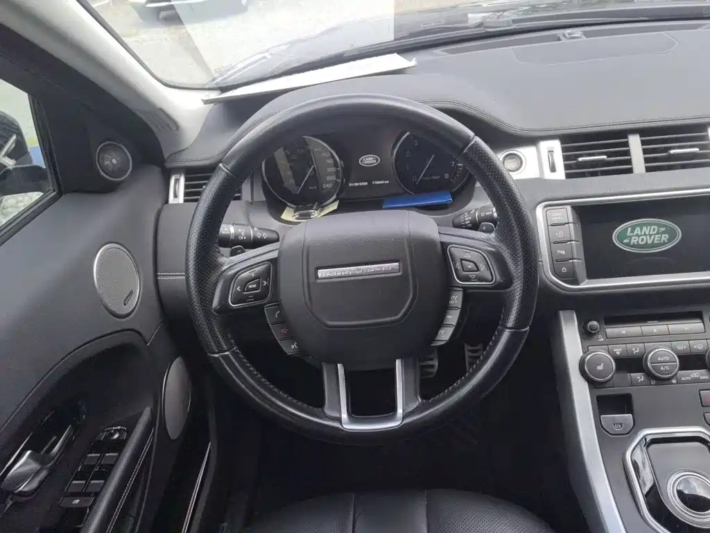 Land Rover Range Rover Evoque (Import) 2015 2014 2.0T 5-door Brilliance Sport