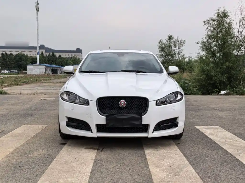 Jaguar XF 2014 2014 XF 3.0 SC Sport Club Limited Edition