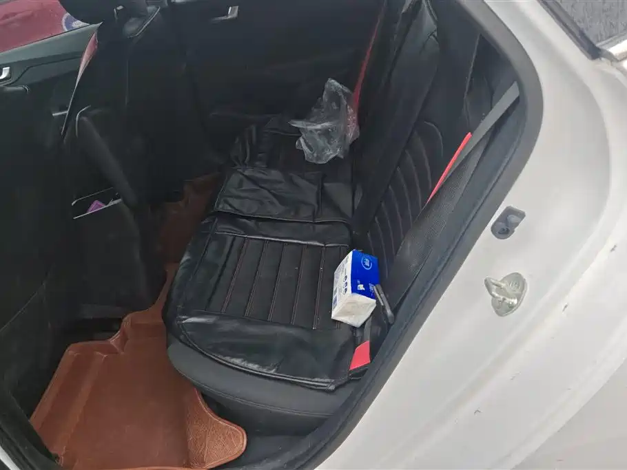Hyundai Verna 2020 1.4L Manual GLS Cool Edition фото 11