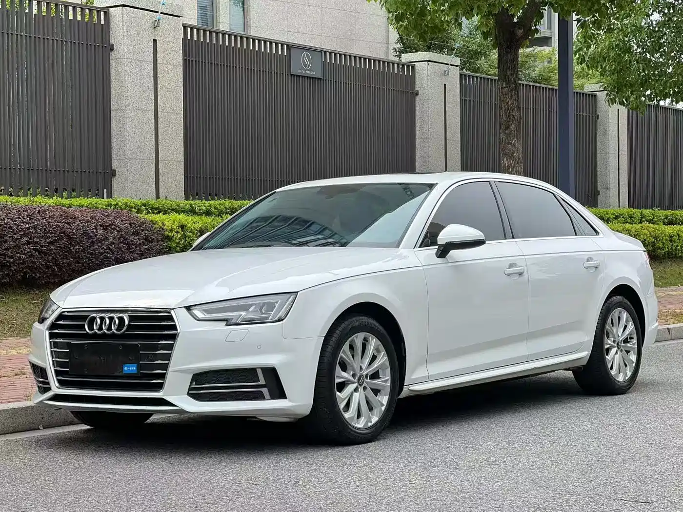 Audi A4L 2019 40 TFSI Progressive (China VI)