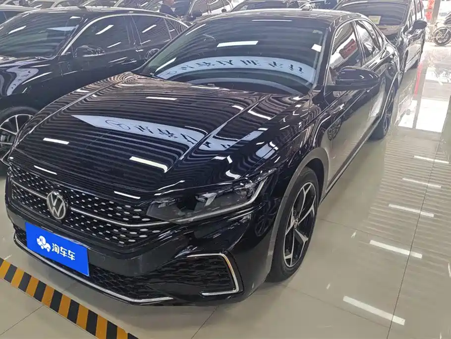 Volkswagen Passat 2024 330TSI Starlight Elite Edition