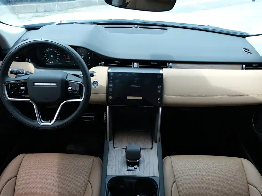 Land Rover Discovery Sport 2025 249PS Performance Tech Edition фото 10