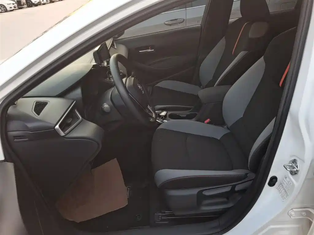 Toyota Corolla 2021 1.2T S-CVT Pioneer PLUS Edition фото 15