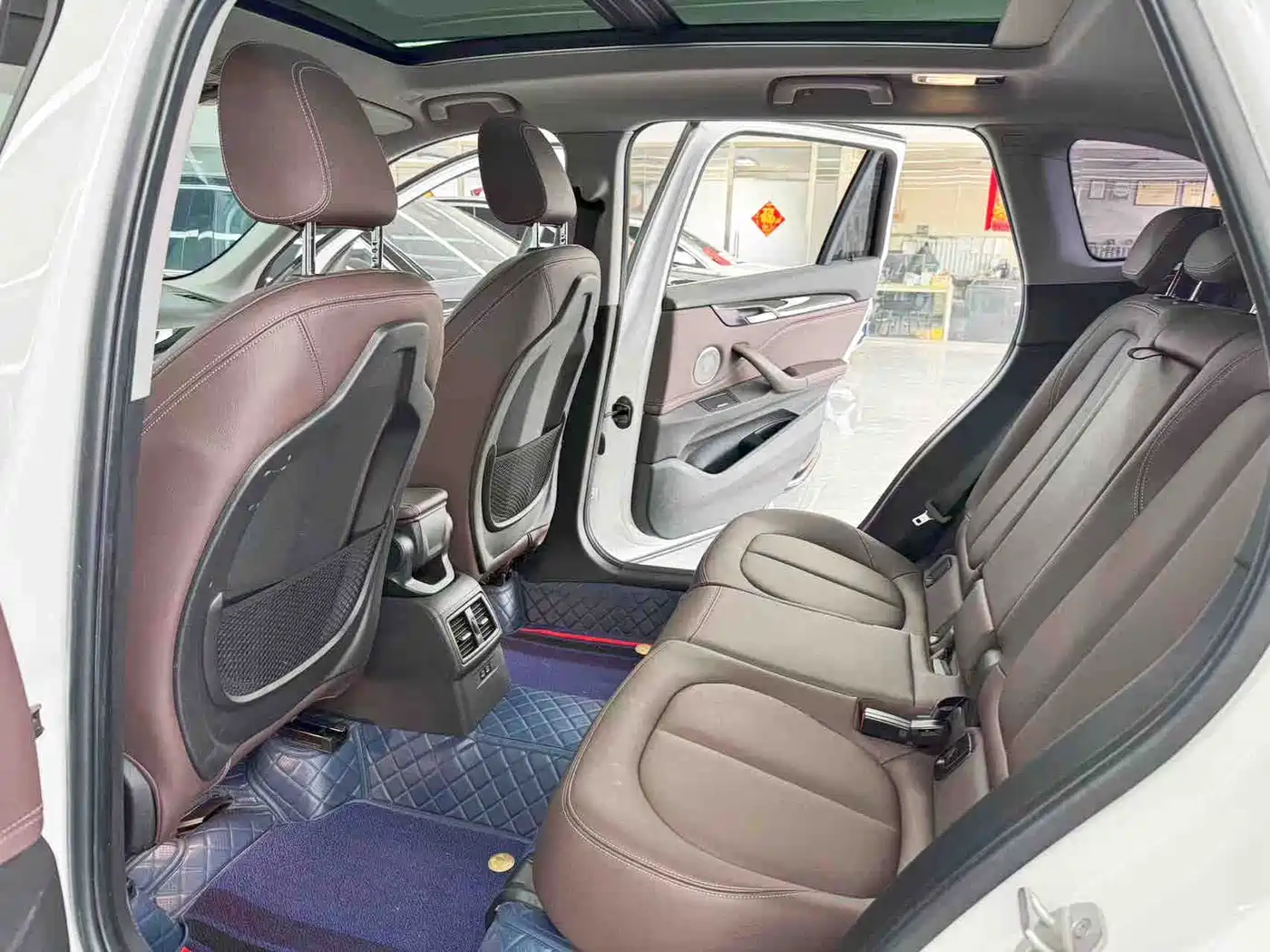 BMW X1 2022 sDrive25Li Leading фото 8