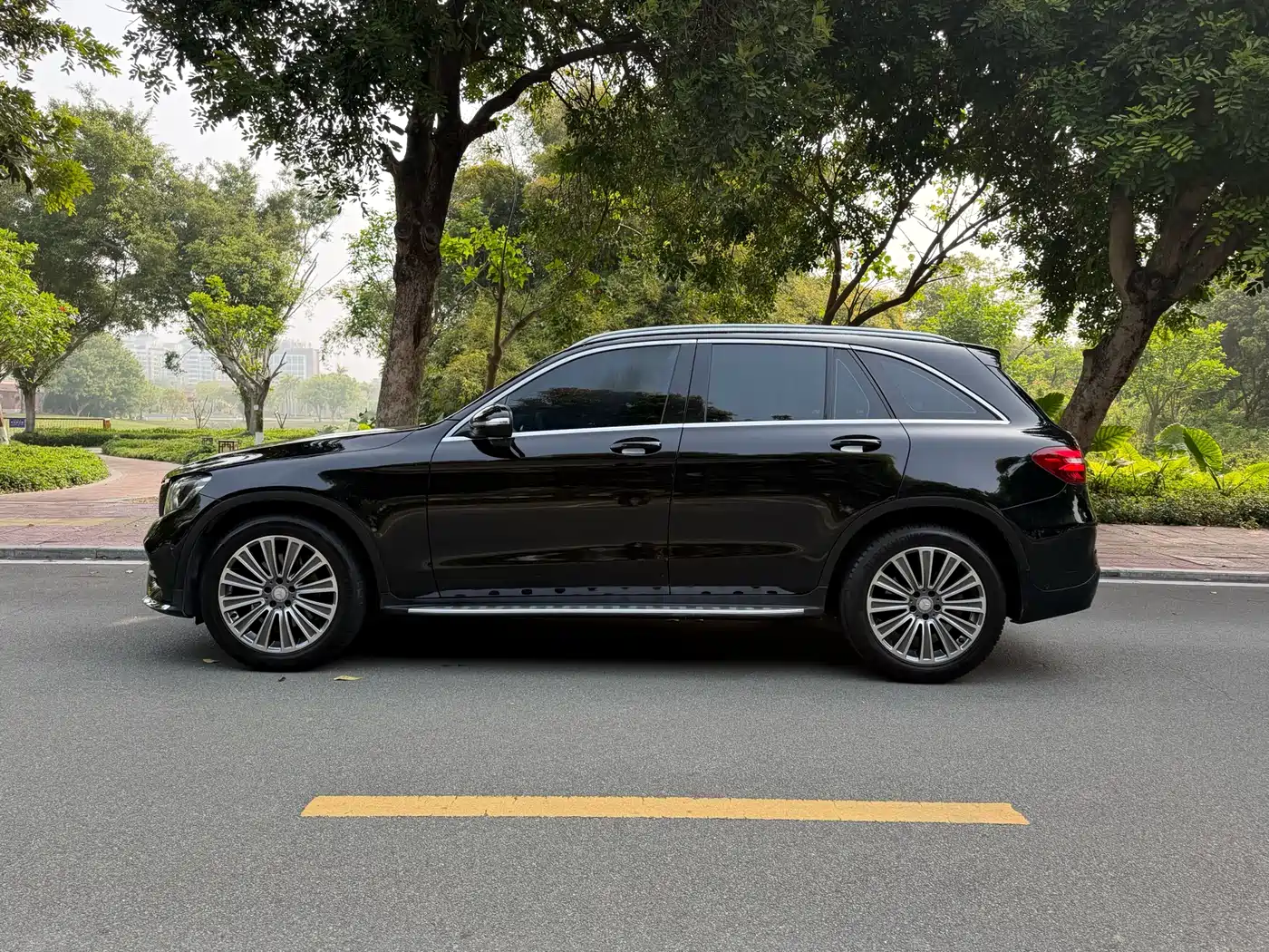 Mercedes-Benz GLC 2017 GLC 260 4MATIC Dynamic фото 10