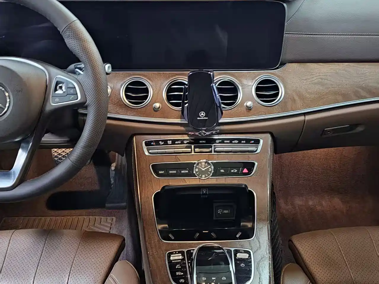 Mercedes-Benz E-Class 2018 Facelift E 200 L фото 11