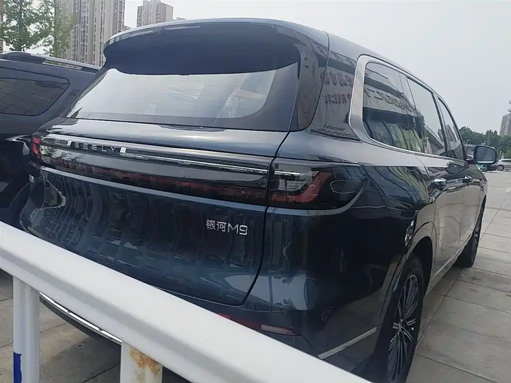 Geely Galaxy Galaxy M9 2025 230km 2WD Smart Edition фото 6
