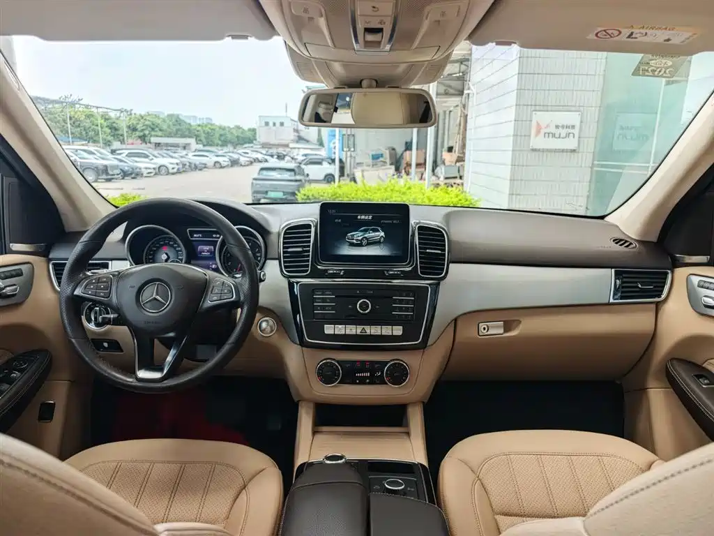 Mercedes-Benz GLE 2016 GLE 400 4MATIC фото 8