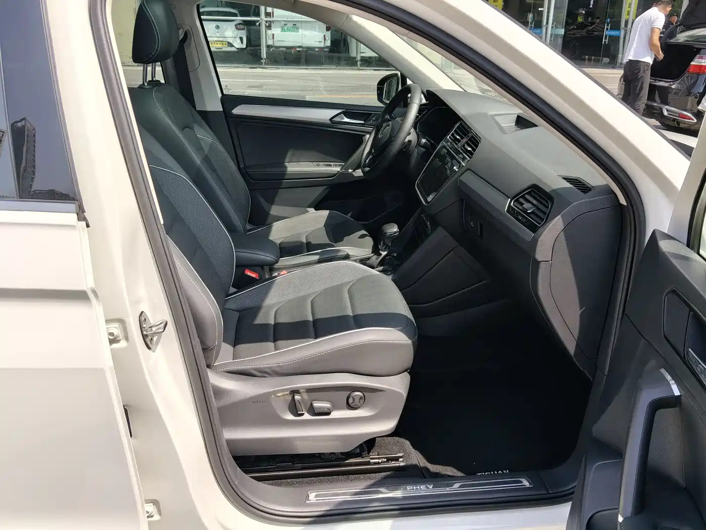 Volkswagen Tiguan L PHEV 2021 430PHEV Plug-in Hybrid Flagship фото 15
