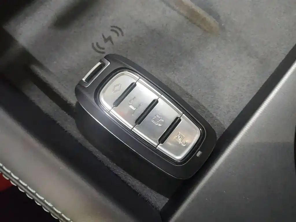 BYD Seal 06 New Energy 2024 DM-i 120KM Flagship фото 9