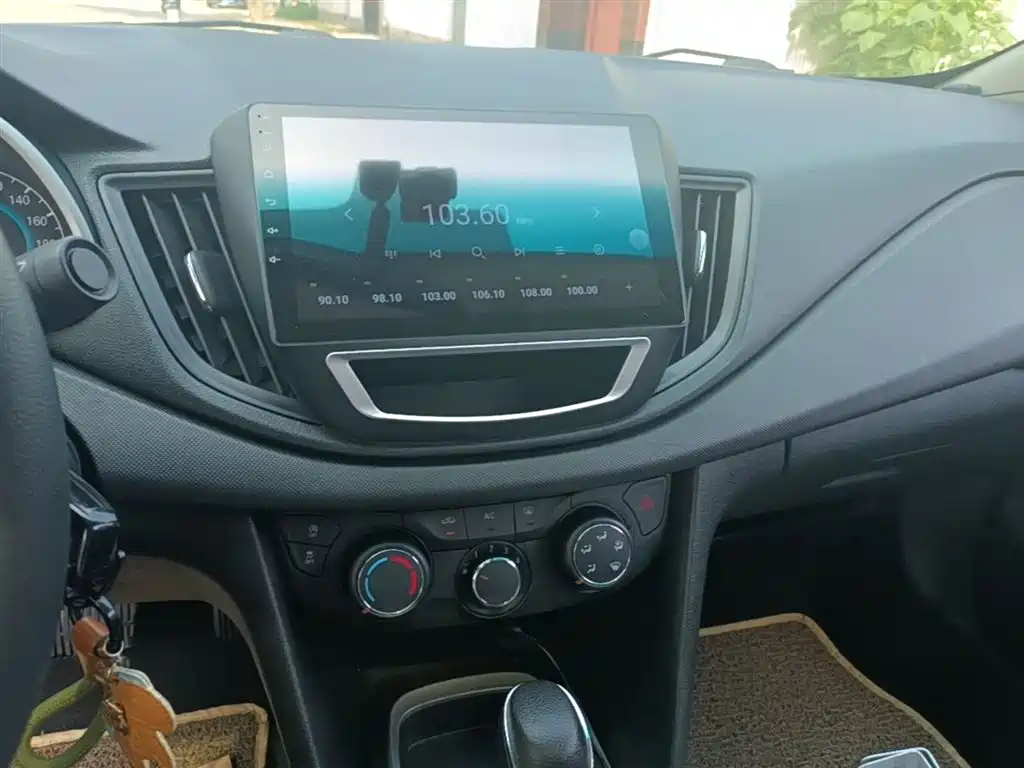 Chevrolet Cavalier 2018 320 Auto Enjoy Sunroof Edition фото 13