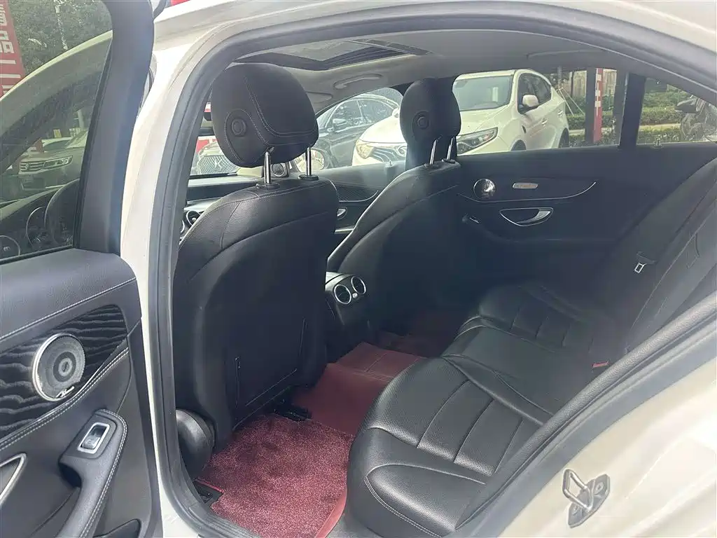 Mercedes-Benz C-Class 2017 C 180 L Sport фото 8