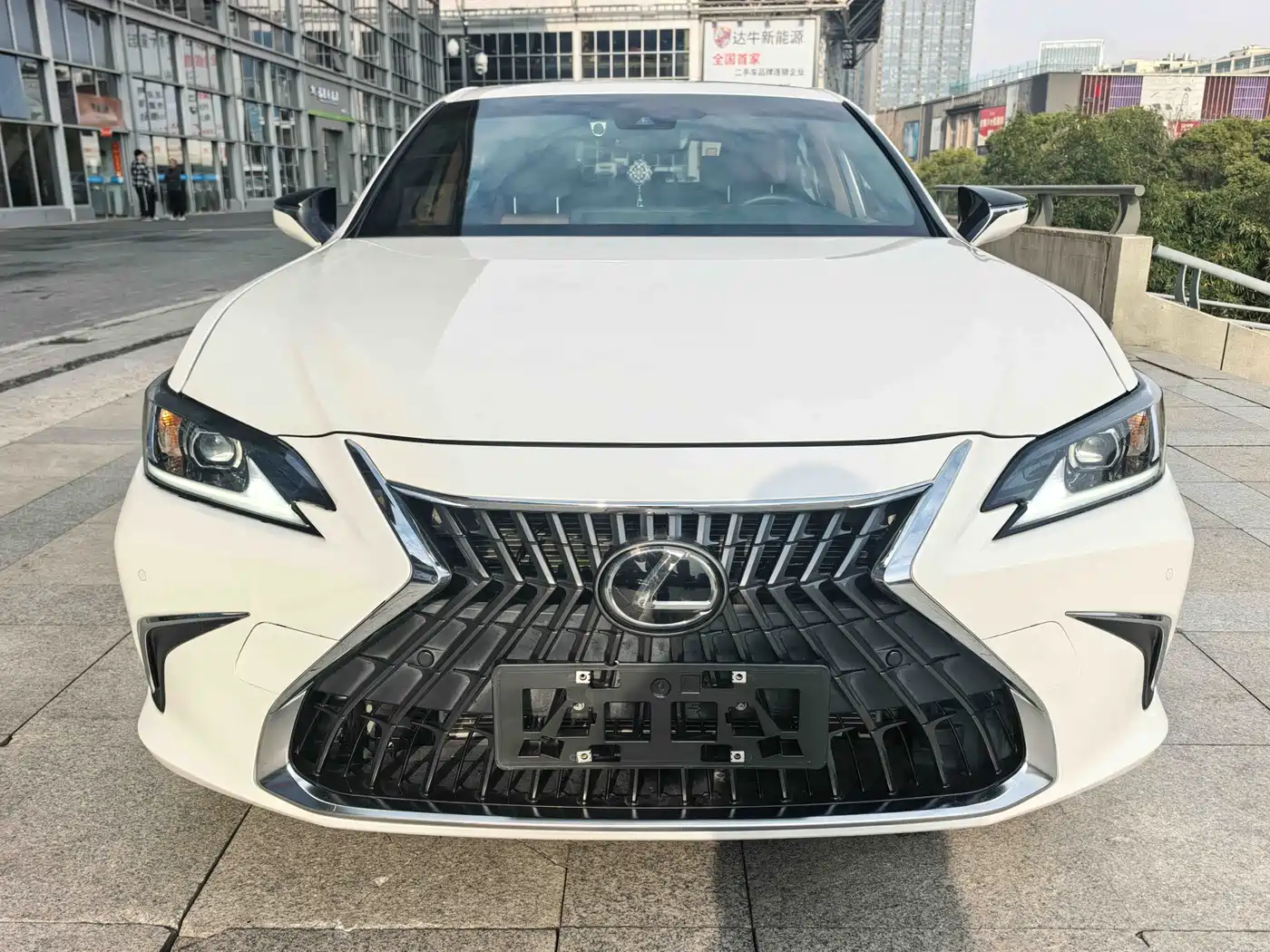 Lexus ES 2024 200 Premium Edition фото 2